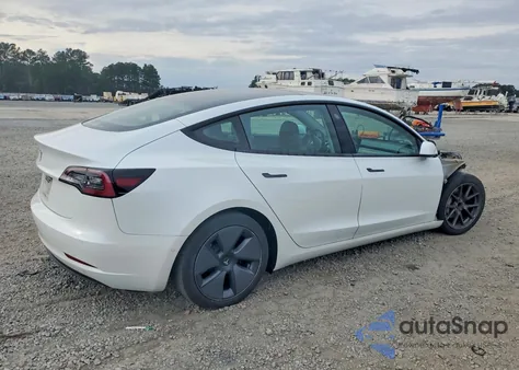 2021 Tesla Model 3 z USA, uszkodzony, nr VIN 5YJ3E1EA7MF852083